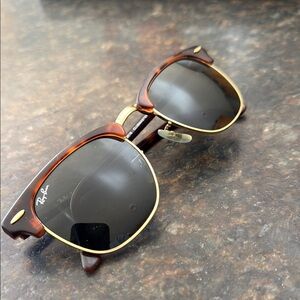 Ray-Ban Classic Tortoise and Gold Sunglasses